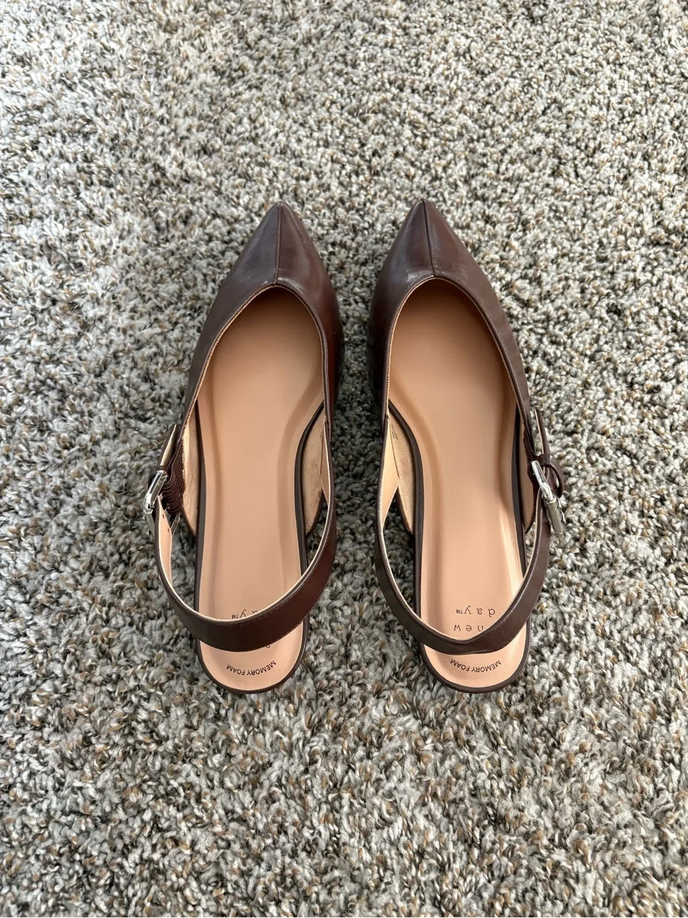 Target sleek pointed
